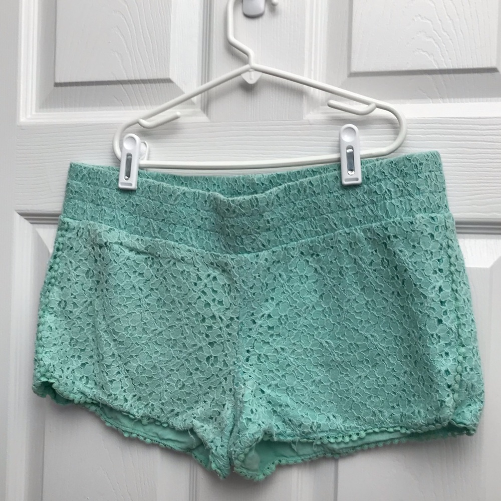 Pale Green Lace Shorts - Picture 1 of 4
